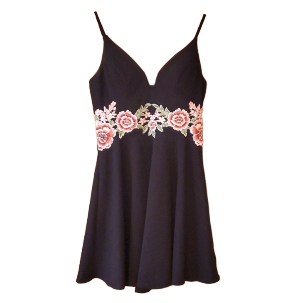 B.‎ Smart Juniors Black Floral Embroidered Dress
